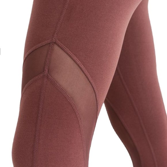 Yoga pants Mesh Cutouts 7/8 Length leggings - Picture 2 of 3